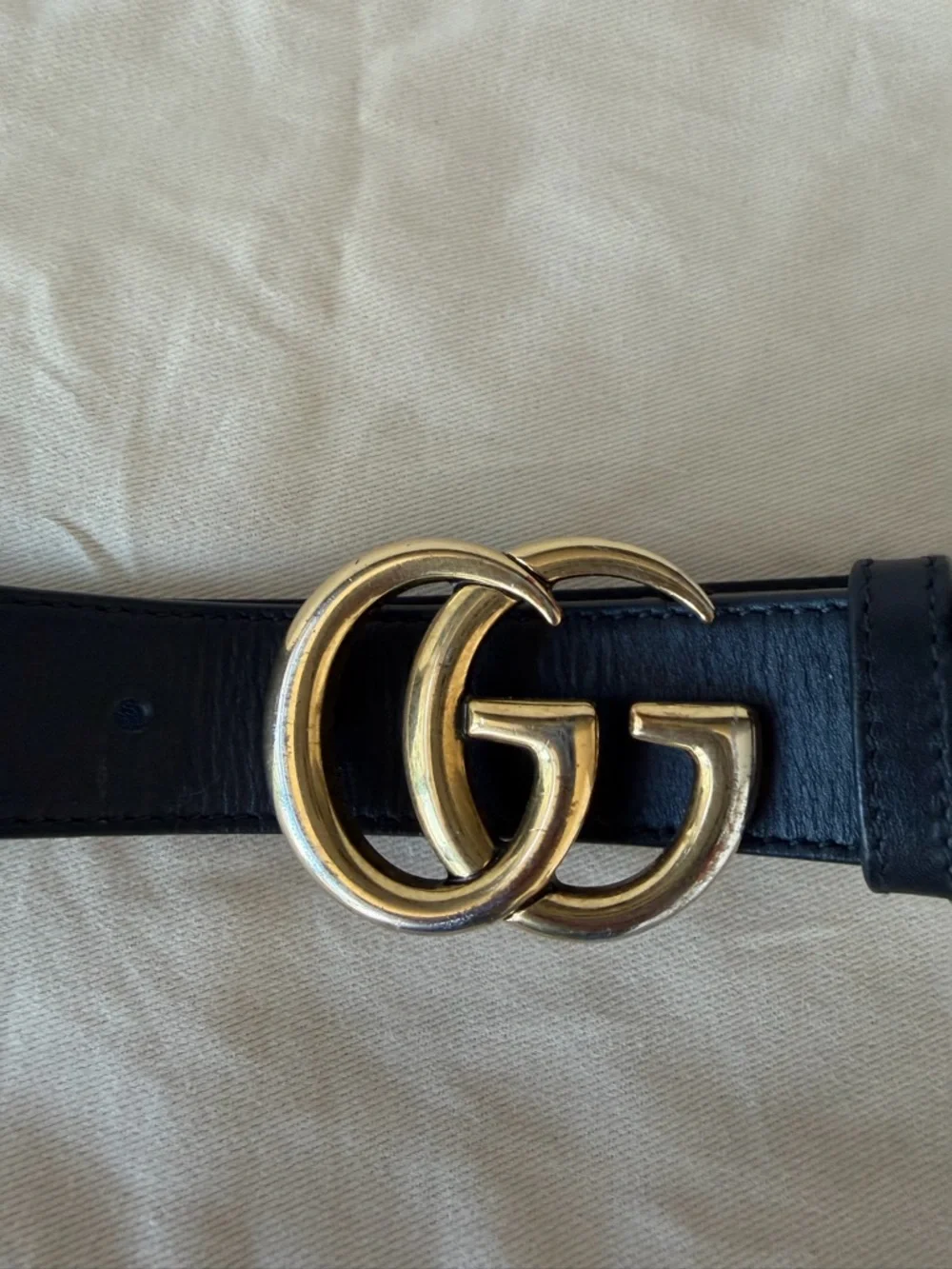 Gucci black leather belt. - Picture 2 of 4